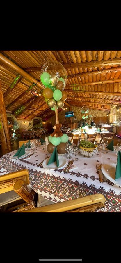 Pensiunea 3 Brazi Zărneşti Dış mekan fotoğraf